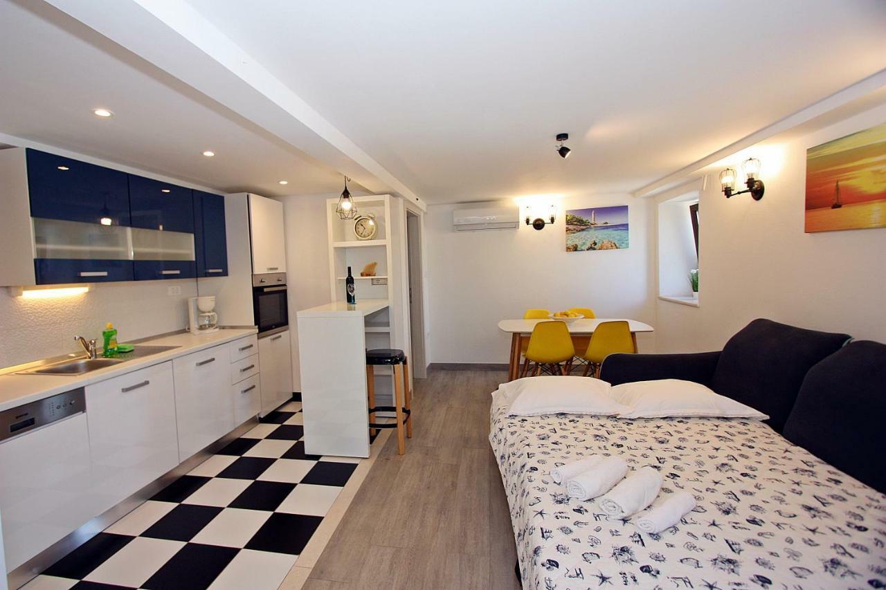 Apartman Ivana 스프리트스카 외부 사진