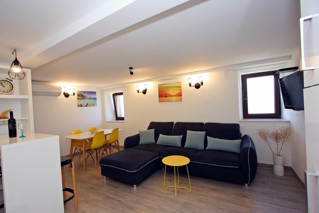Apartman Ivana 스프리트스카 외부 사진