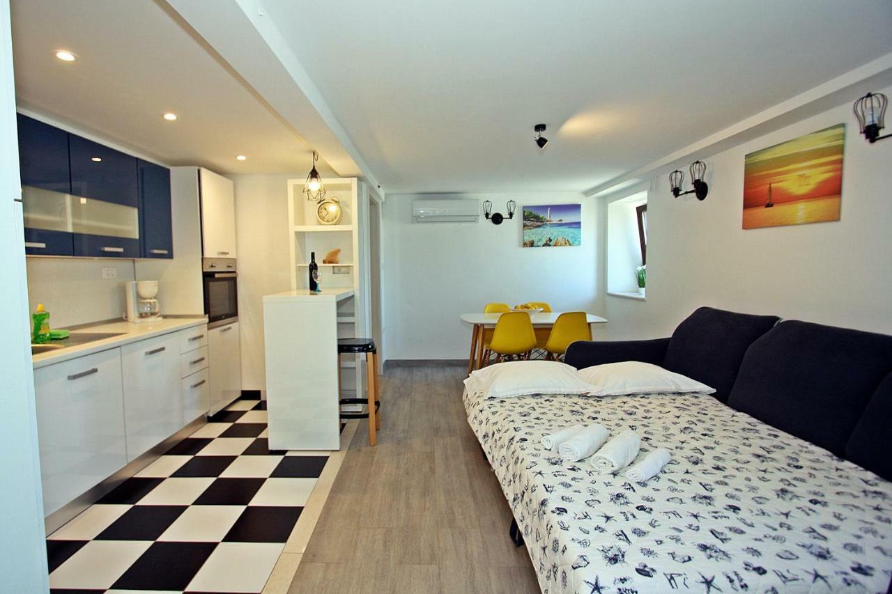 Apartman Ivana 스프리트스카 외부 사진