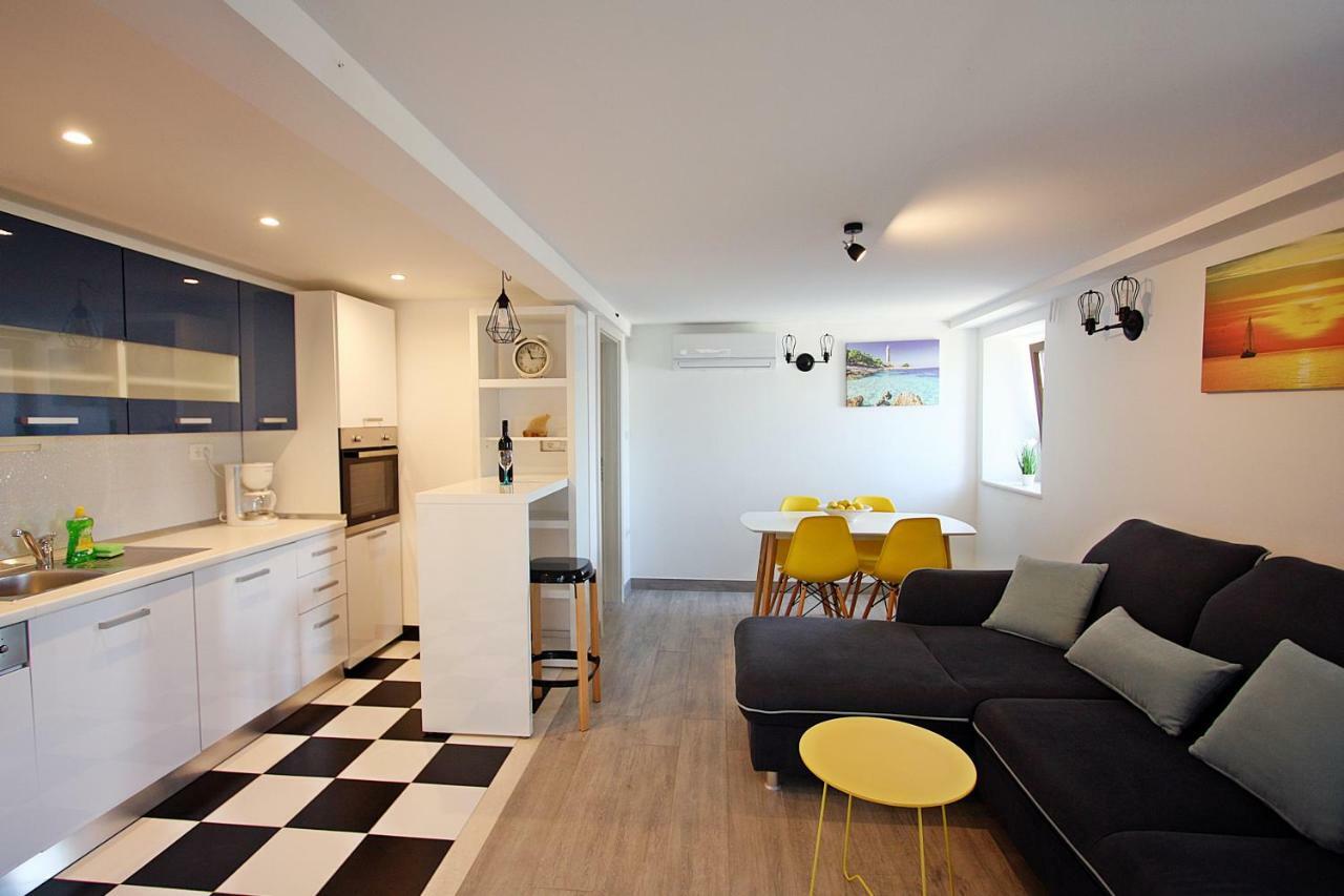 Apartman Ivana 스프리트스카 외부 사진